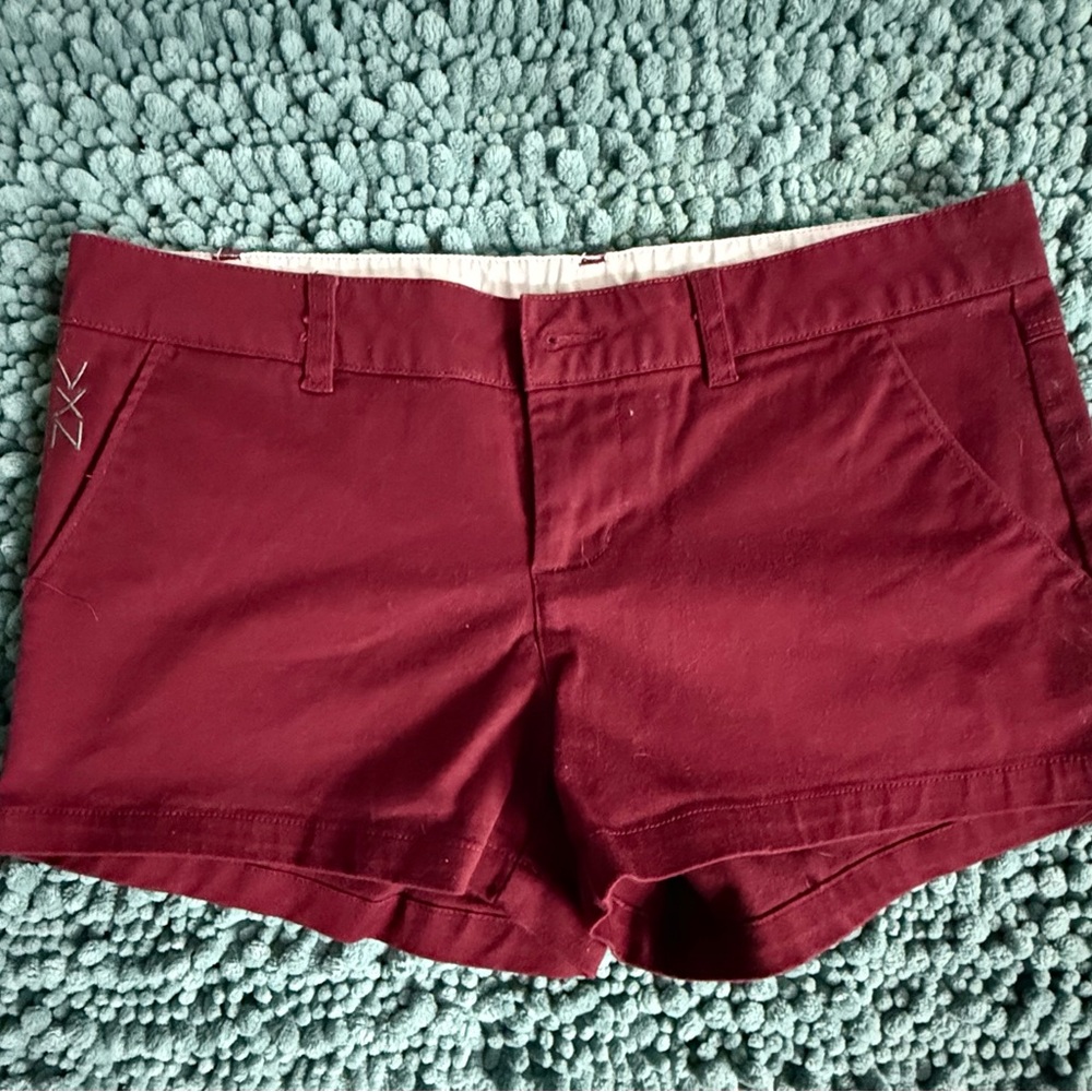 DIXXON High Waist Maroon Shorts